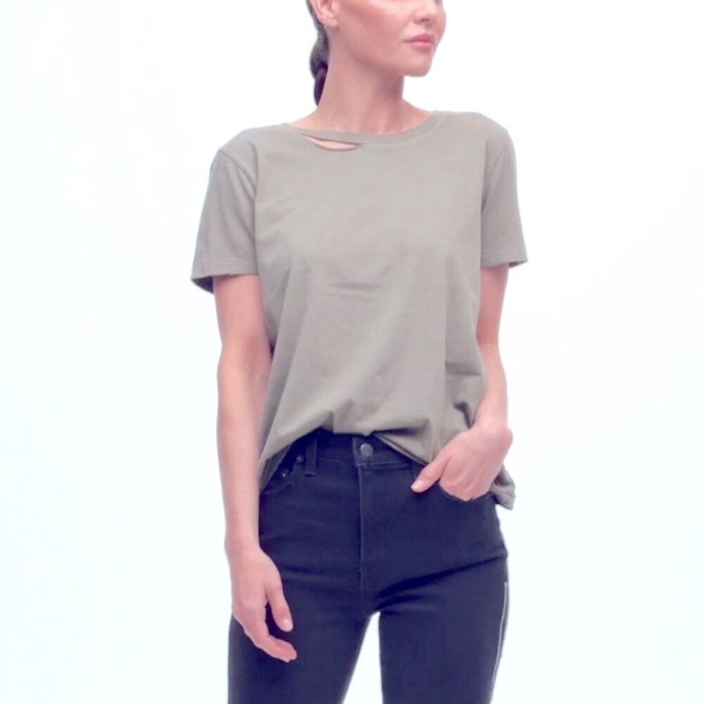 N: PHILANTHROPY Cutout Crew Neck Short Sleeve Tee in Sage Women’s Size Medium